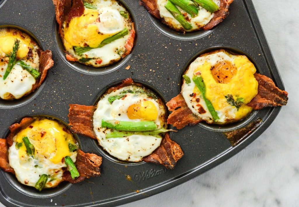 Whole30 Bacon and Egg Cups healthy food